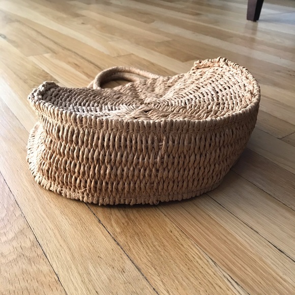 ❌ SOLD Woven round bag with handles❌ - Picture 3 of 5